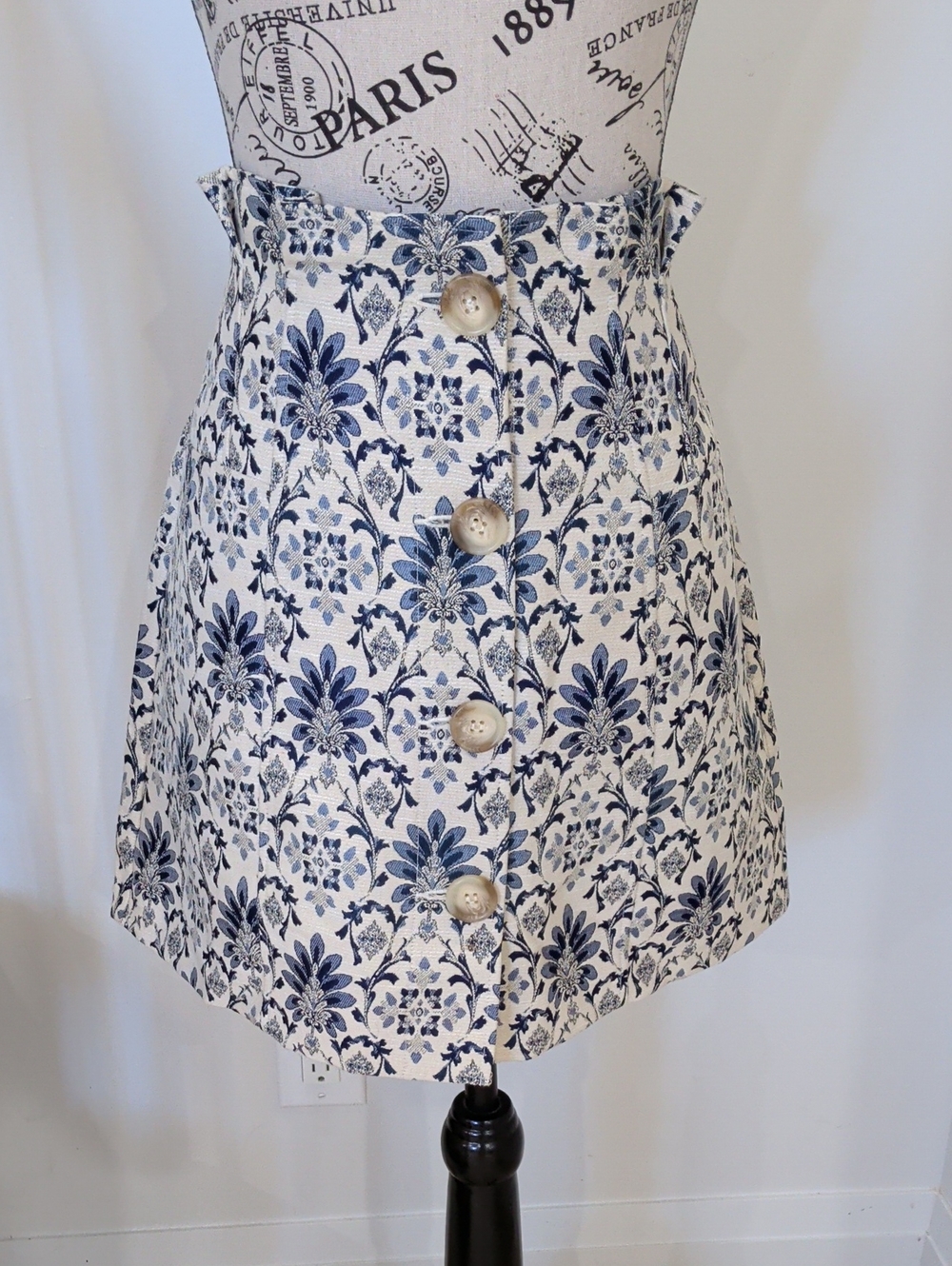 TOPSHOP | Women's Off White/Blue  Ruffled Waist Floral Mini Skirt